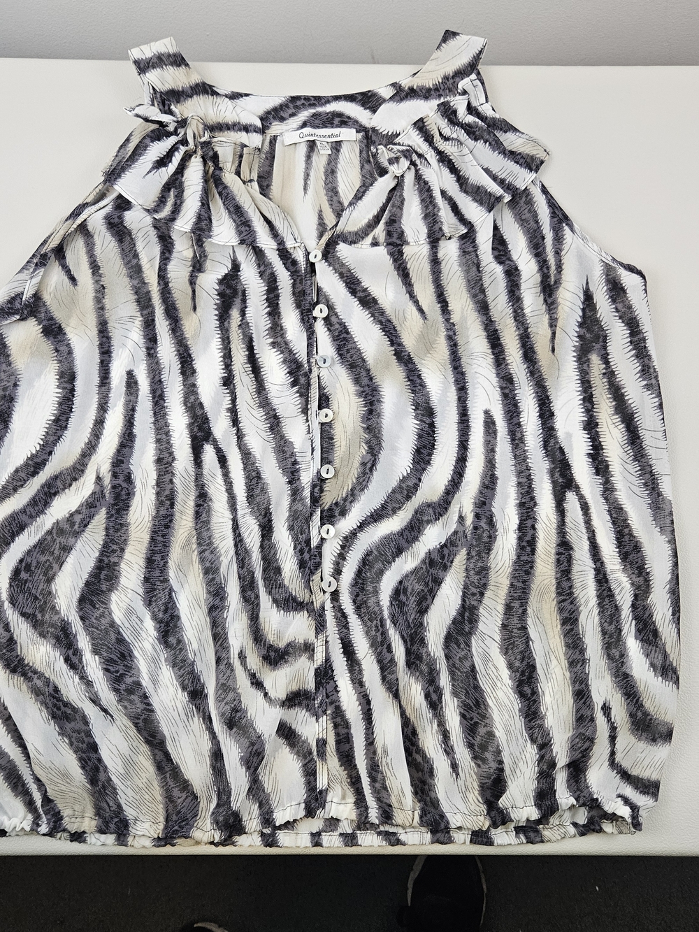 Quintessential Sleeveless Zebra-Print Button Front Blouse Black & White Size XL